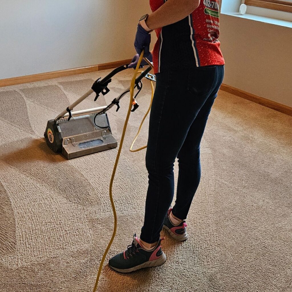 Triple J Cleaning of Omaha using CRB machine for deep carpet cleaning and visible carpet lines in Papillion Nebraska.