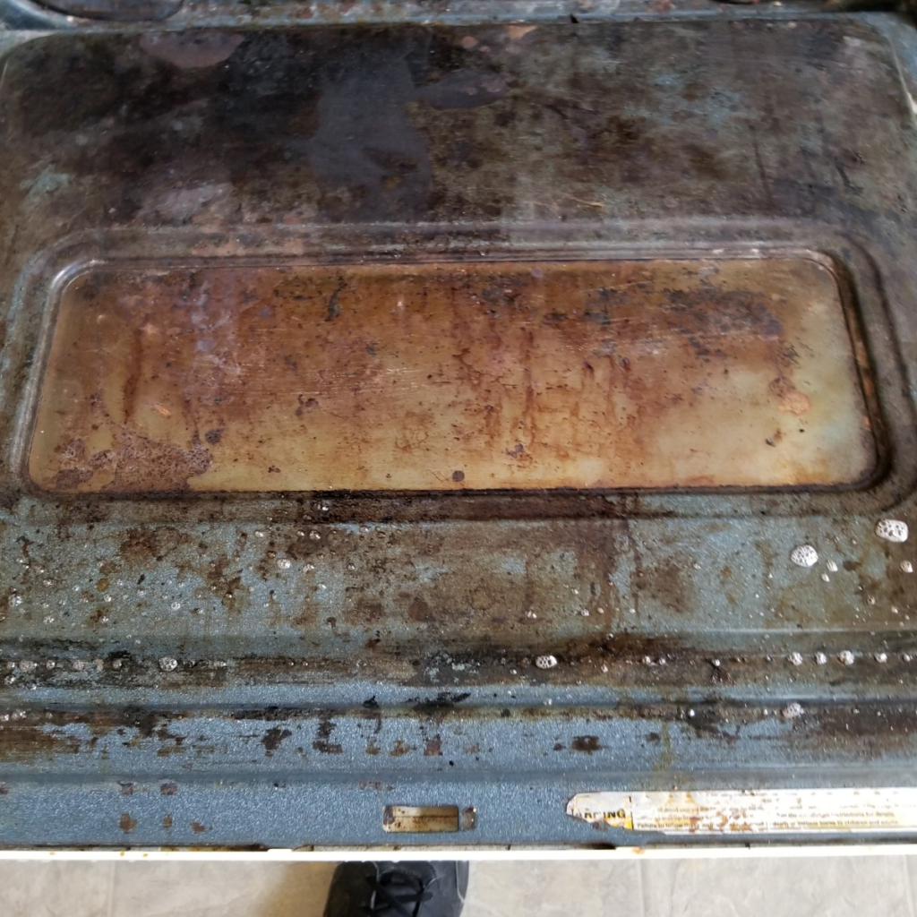 dirty oven before cleaning Omaha NE baked on grease oven cleaning service Omaha Nebraska