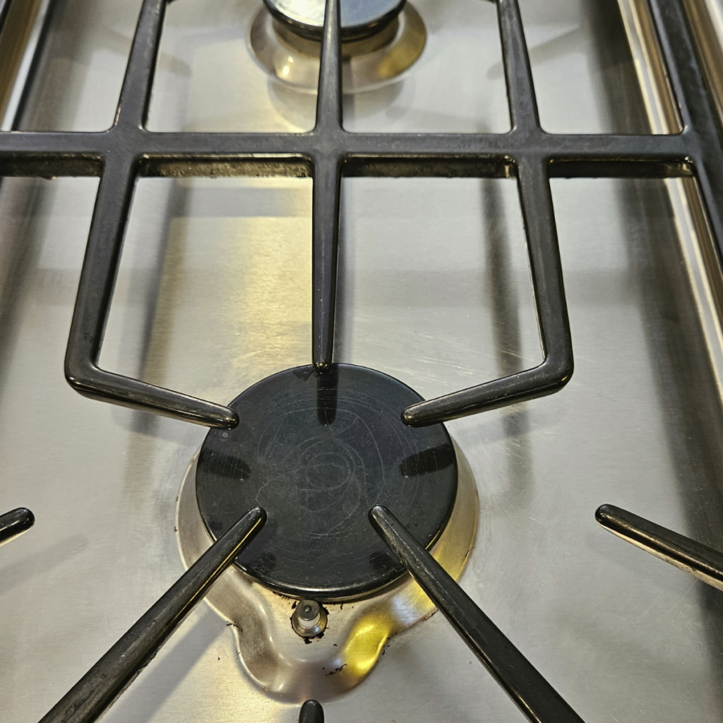 clean kitchen stove burners after deep cleaning Omaha NE grease removed stove cleaning Omaha Nebraska