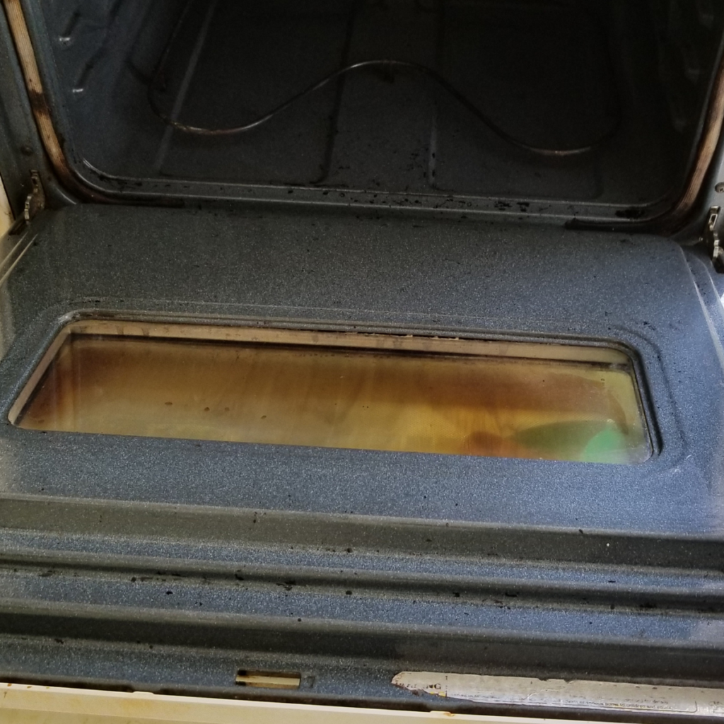 clean oven after deep cleaning Omaha NE grease removed oven cleaning Omaha Nebraska