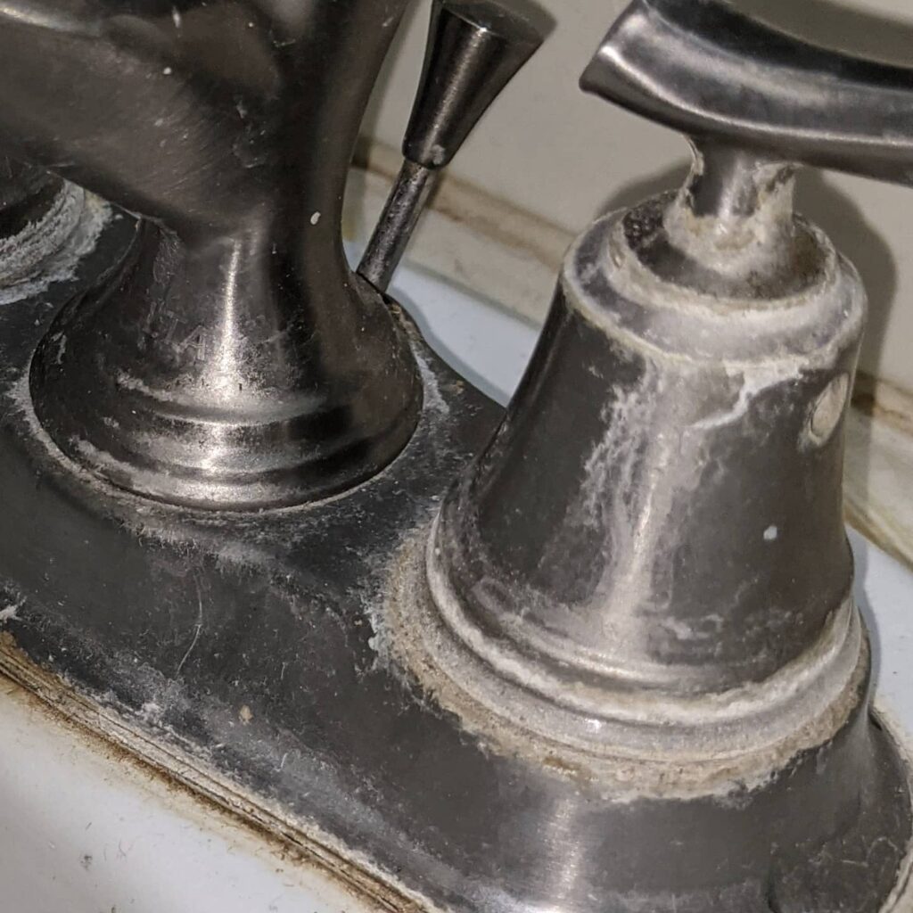 KITCHEN HARD WATER BEFOR